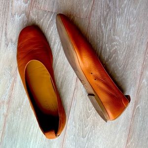 Leather Italian Dayglove Everlane flats